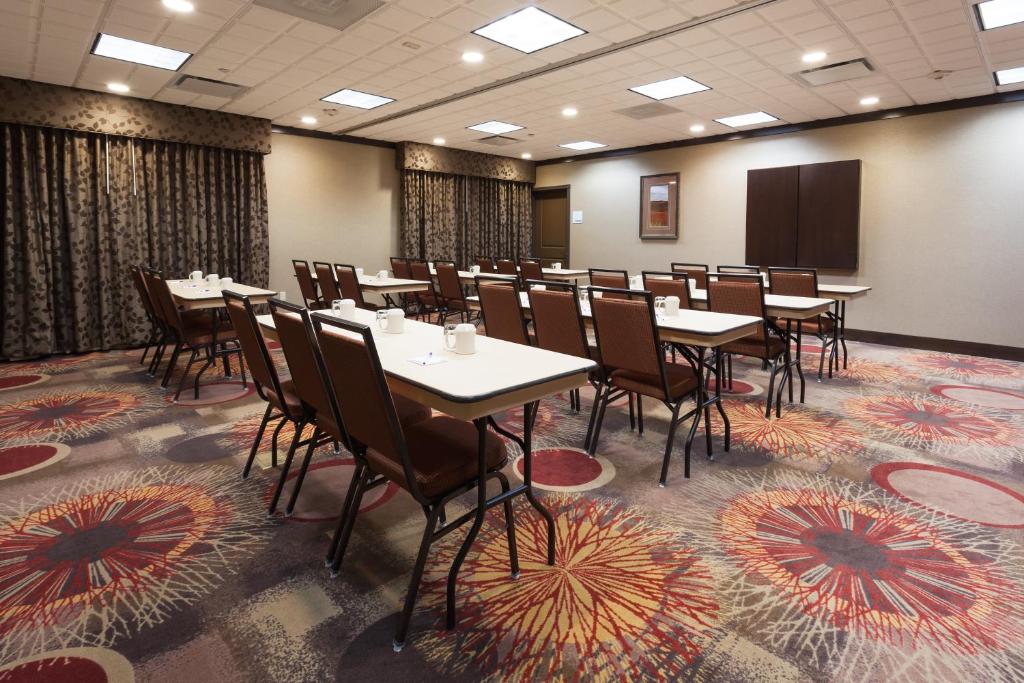 Holiday Inn Express Hotel & Suites Cheyenne an IHG Hotel image 18
